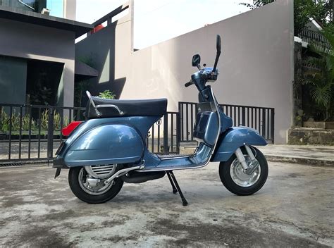 1978 Vespa Px Mk1 Custom Restoration Vespa Px Vespa Girl Vespa