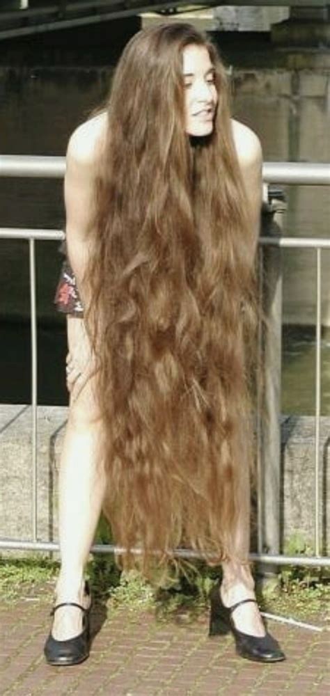 Pin By Val Stain On Only Long Hair Super Long Hair Really Long Hair