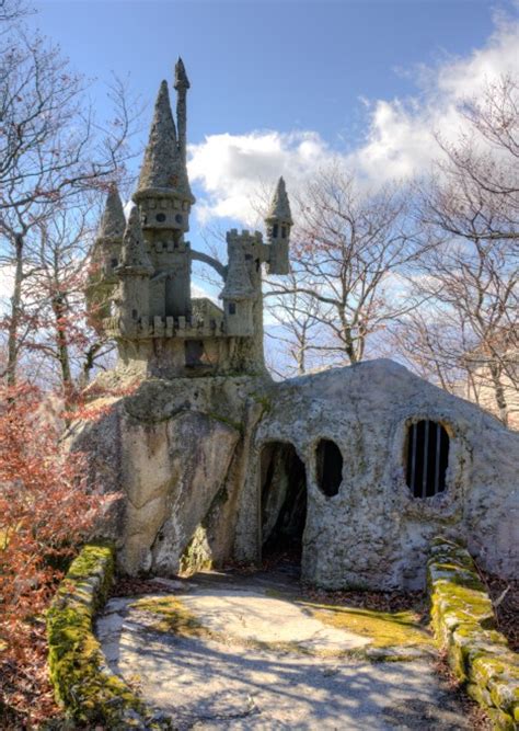 Land Of Oz:The History of One of America's Abandoned Theme Parks