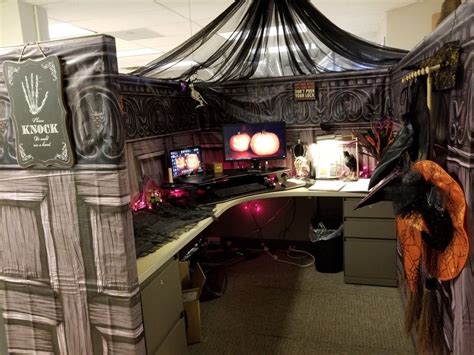 Pin By Julie Keane On Halloween Cubicle Halloween Decorations