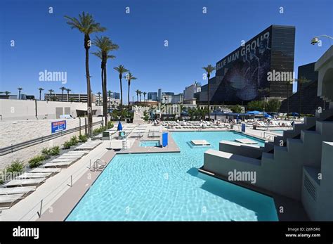 The pool at the Luxor hotel in Las Vegas Stock Photo - Alamy