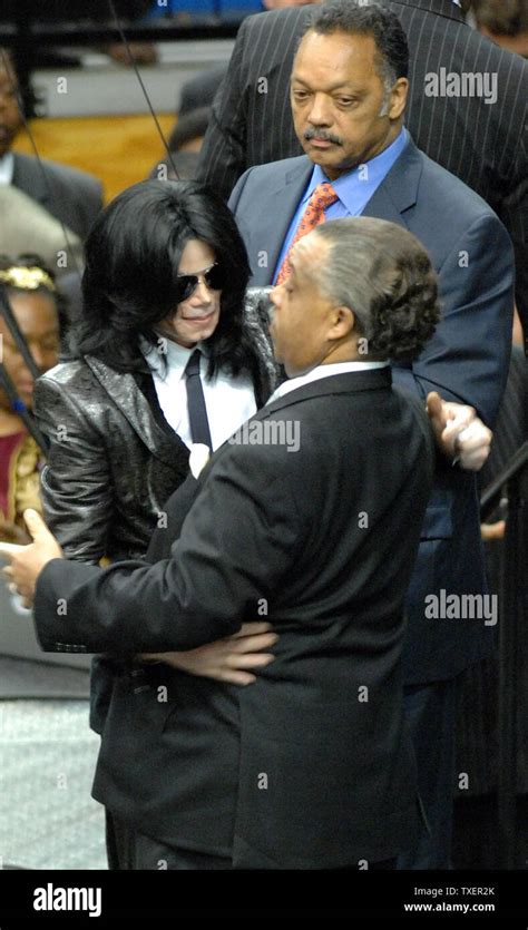 Michael jackson funeral service hi-res stock photography and images - Alamy