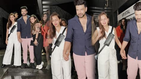 Couple Karan Kundra With Gf Tejasswi Prakash Spotted At Bandra After