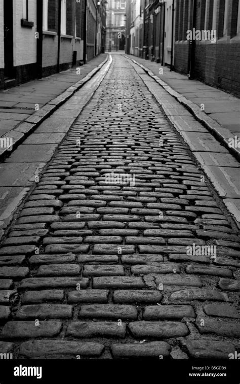 An Old Cobbled Street In The Old Town Of The City Of Kingston Upon Hull