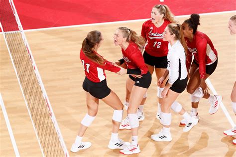 No. 1 Louisville Volleyball Defeats No. 8 Georgia Tech to Reach Final ...