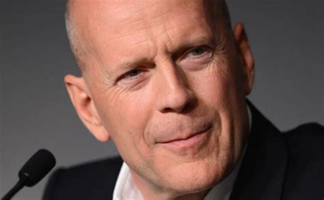 Video As Luce Bruce Willis Diagnosticado Con Demencia Frontotemporal