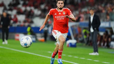 Le Rc Lens Se Lance Sur La Piste David Jur Sek Benfica