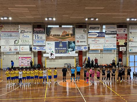 Calcio A 5 Femminile B Atletico Chiaravalle Solo Un Punto Nel Match