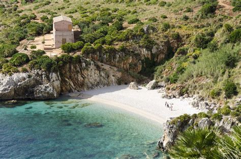 Spiaggia Di Tonnarella Dell Uzzo Trovaspiagge It Portale Delle