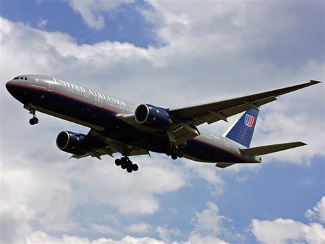 N781UA United Airlines Boeing 777 222 IAD John Boulin Flickr