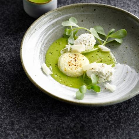 Gegratineerde Geitenkaas Met Groene Saus Jumbo