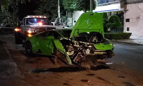 Tras Aparatoso Choque Abandonan Lujoso Auto En Polanco