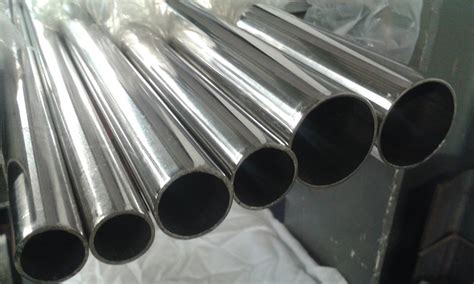 Indian Imported Round Stainless Steel 202 Pipes 6 Meter Thickness