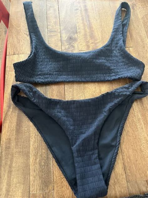 Hot Sexy Bibi Tatto Bikini Pics