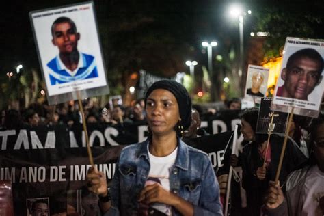 Movimentos Sociais Promovem Ato Em Mem Ria Para Relembrar Vinte E