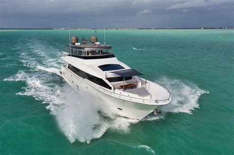 2019 Hatteras M90 Panacera 90 Yacht For Sale Jetstream Seattle Yachts