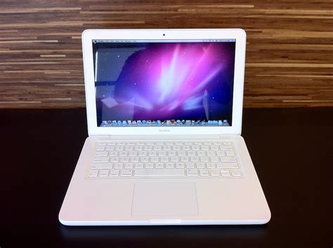 MacBook Unibody Review Late 2009 GearOpen