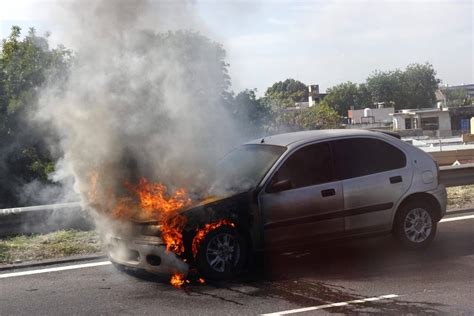 Sonhar carro pegando fogo conheça todos os significados