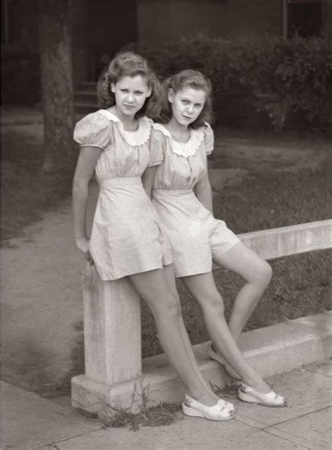 30 Cool Photos Show What Teenage Girls Wore In The 1940s