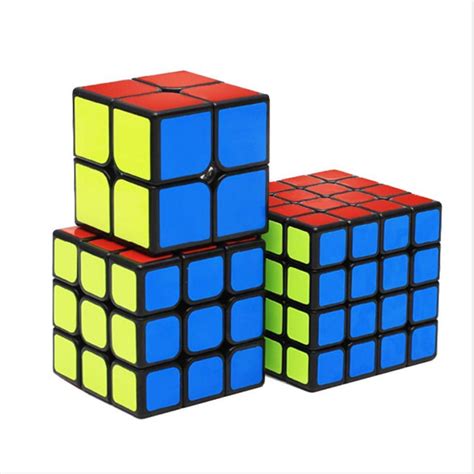 Puzzle Cubes 8 in 1 (similar to a Rubiks cube)