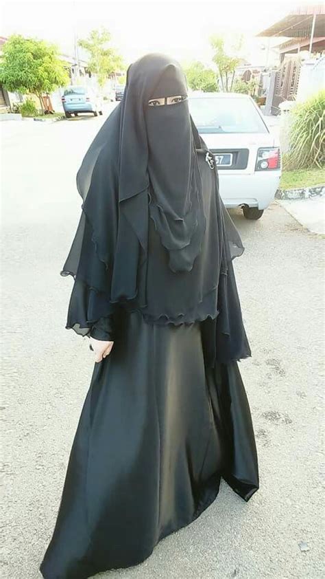 The 25 Best Niqab Fashion Ideas On Pinterest Niqab Muslim Dress And Hijab Dress