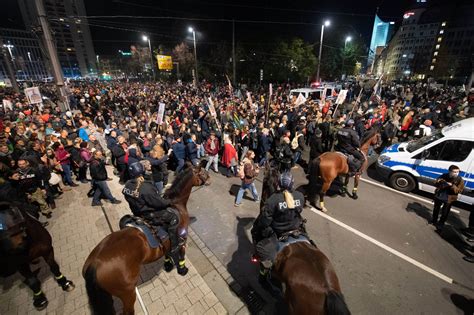 At least 43 journalists targeted at COVID-19 protest in Germany - IFEX