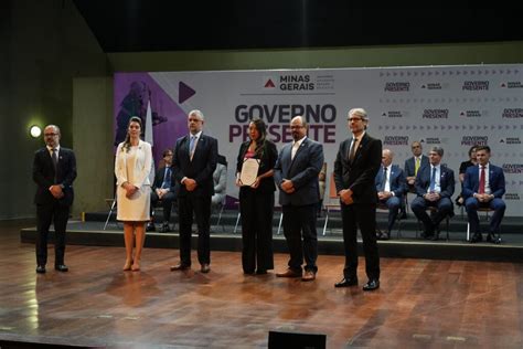 AGE AGE MG Participa Da Solenidade De Posse Dos 431 Novos Auditores