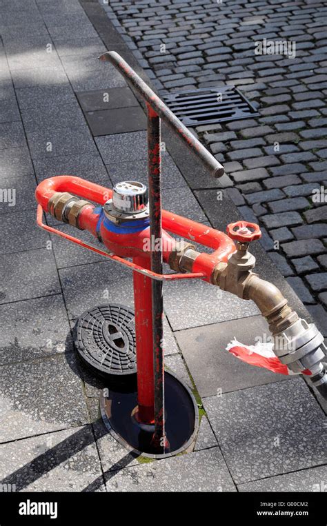 Fire Hydrant System Hi Res Stock Photography And Images Alamy