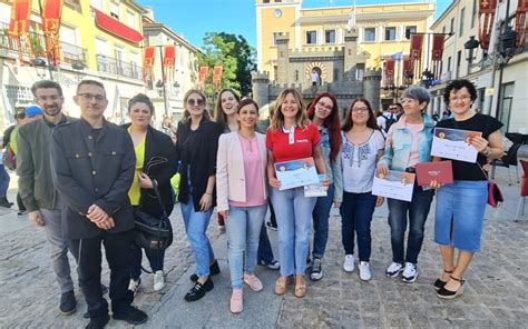 La Concejal A De Comercio Y Mercados Y Aede Entregan Los Premios Del I