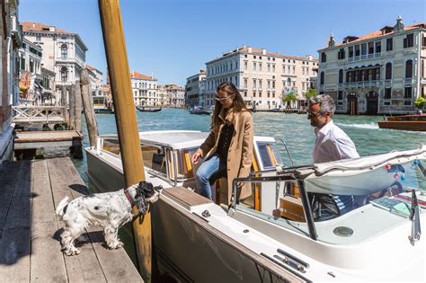 Book your Venice Water Taxi to/from your Apartment | VOV Concierge