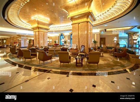 ABU DHABI: Emirates Palace Luxury Hotel Stock Photo - Alamy