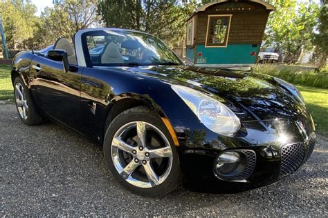 2008 Pontiac Solstice GXP 1G2MG35X68Y111500 Hagerty Valuation Tools