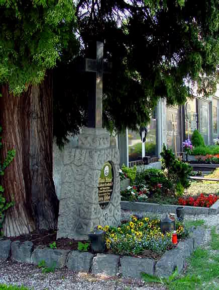 Photos Of The Leonding Austria Cemetery Church And Hitler Home