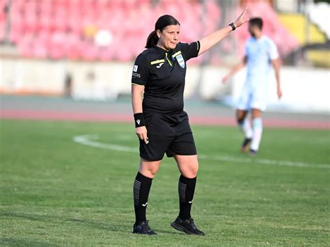 Cine Este Cristina Trandafir Arbitrul VAR Care L A Enervat Pe Gigi