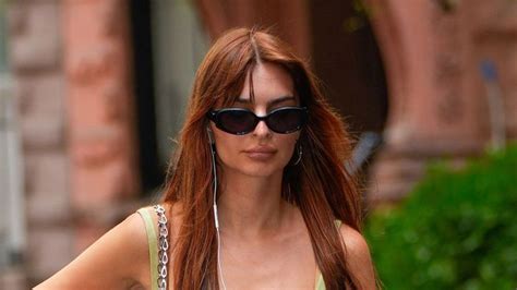 Emily Ratajkowski Wore The Barely There Naked Sandals Jennifer Lopez