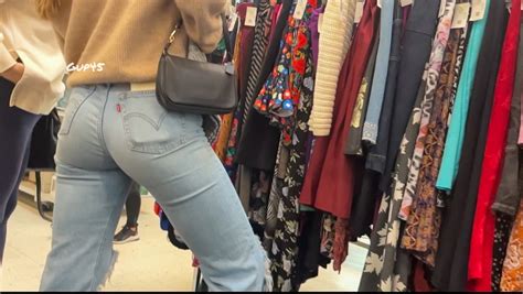 Oc Blonde With A Perfect Ass In Levis Tight Jeans Forum