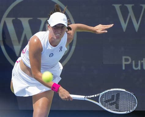 Coco Gauff Et Iga Swiatek Se Qualifient Pour Les Demi Finales Du