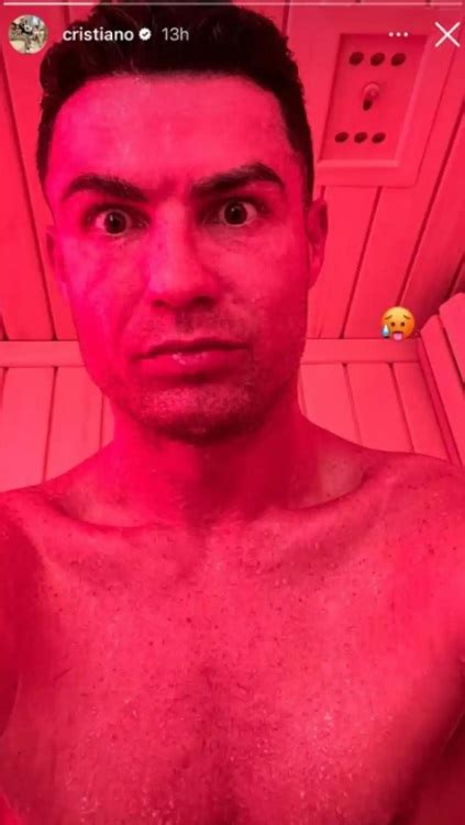 Cristiano Ronaldo Sin Nada En La Sauna El Detalle En Su Cuerpo Que