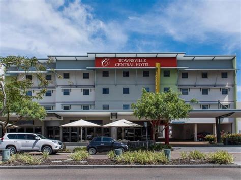 Best Price on Townsville Central Hotel in Townsville + Reviews!