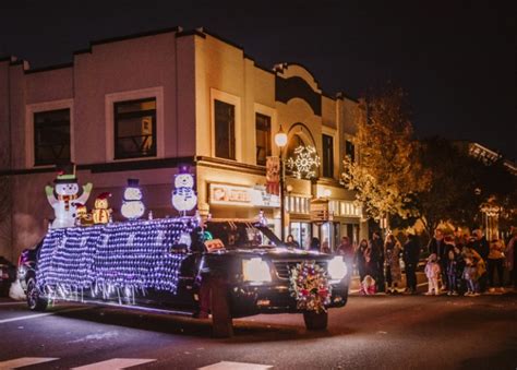 Lights Highlight Twice Around Parade - Albany Downtown Association