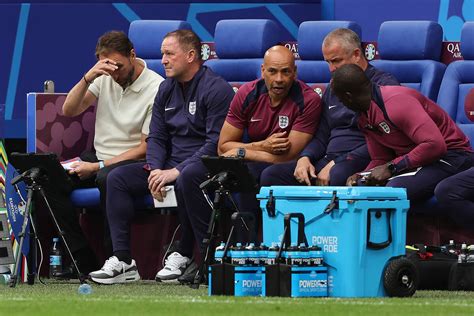 Błaga o to cały kraj Były reprezentant Anglii grilluje Southgate a