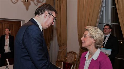 Vučić razgovarao sa Ursulom fon der Lajen o toku dijaloga Beograda i