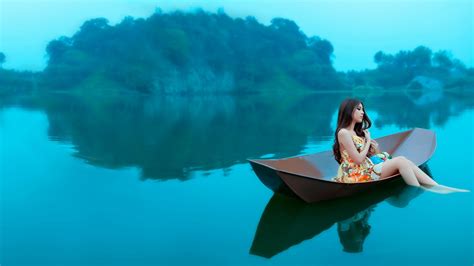 Boat Water Women Model Wallpaper Coolwallpapers Me