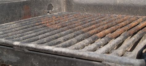 Removing Rust from Outdoor Grills | DoItYourself.com