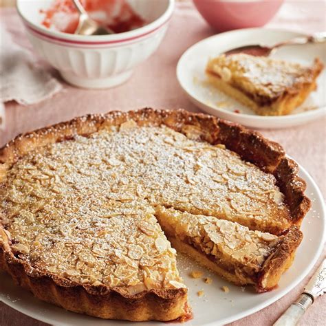 Tarta Bakewell De Almendra Y Mermelada De Fresas