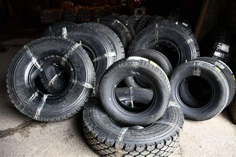 Нікополь передав автомобільні шини військовим – Нікопольські Новини