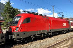 1116 282 Siemens ES 64 U2 operated by Österreichische Bundesbahnen