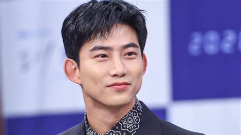 Taecyeon In Talks To Star As The Lead In The Upcoming Zombie Drama