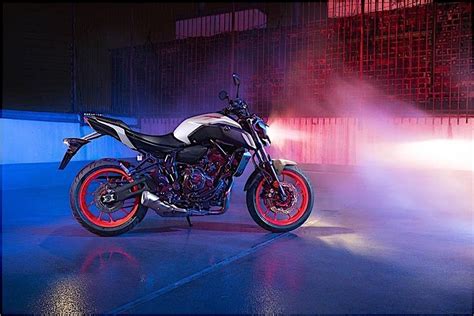 Yamaha Mt Naked Bikes Show A New Hue Of The Dark Side Of Japan