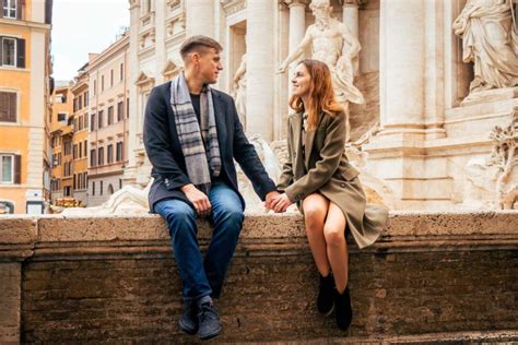 Roma Servizio Fotografico Privato Alla Fontana Di Trevi Getyourguide